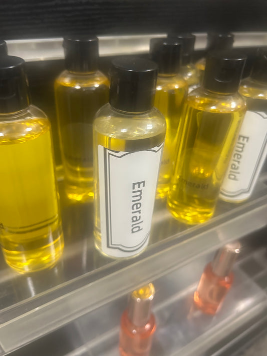 Emerald body oil