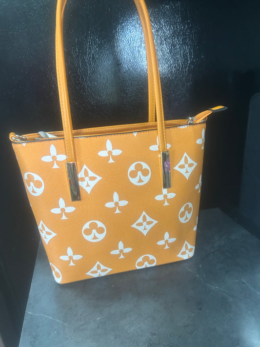 Medium orange purse