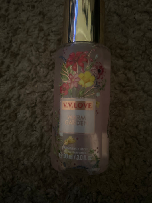 V.V. Love Warm Garden body mist