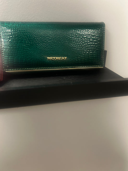 dark green wallet